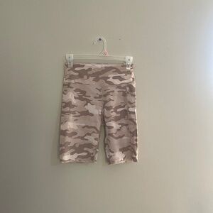 Calvin Klein High-Performance Camouflage Biker Shorts with Pockets – Size S